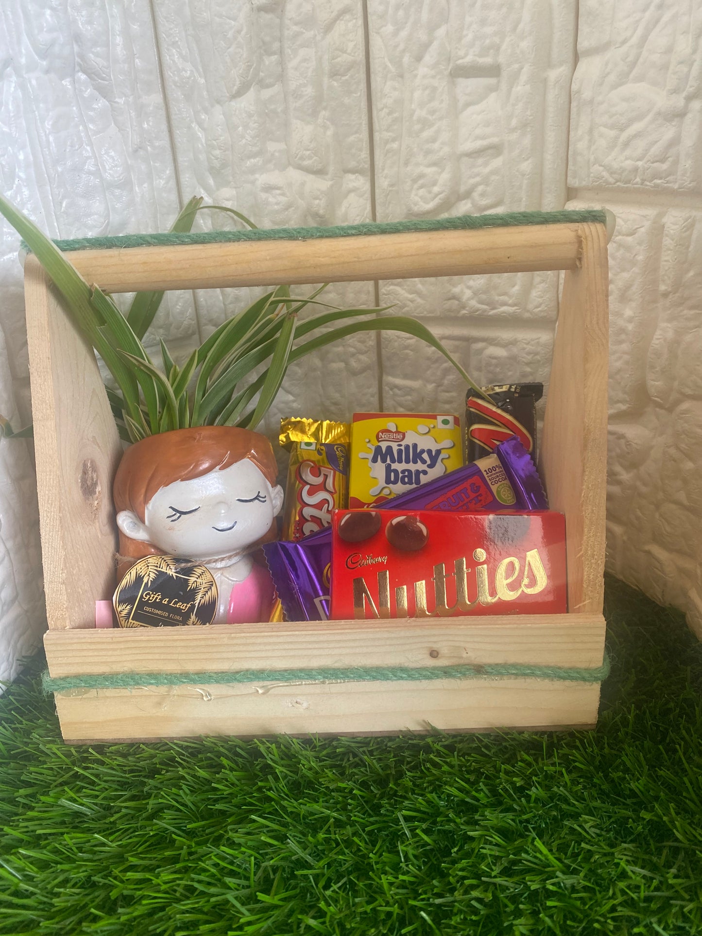 GL71 - Wooden Gift Hamper