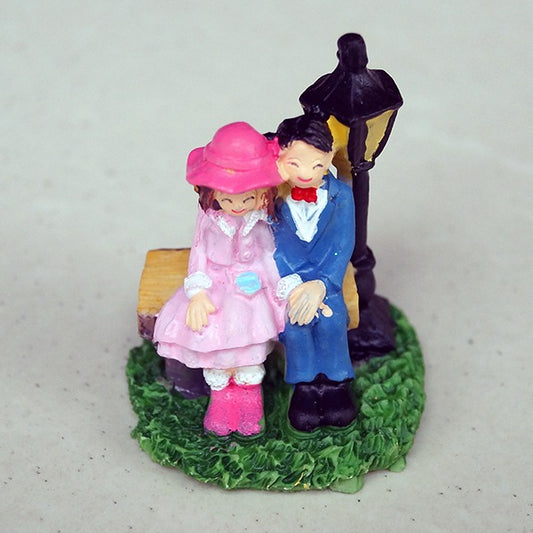 Y18- Couple Miniature ( Street Light)