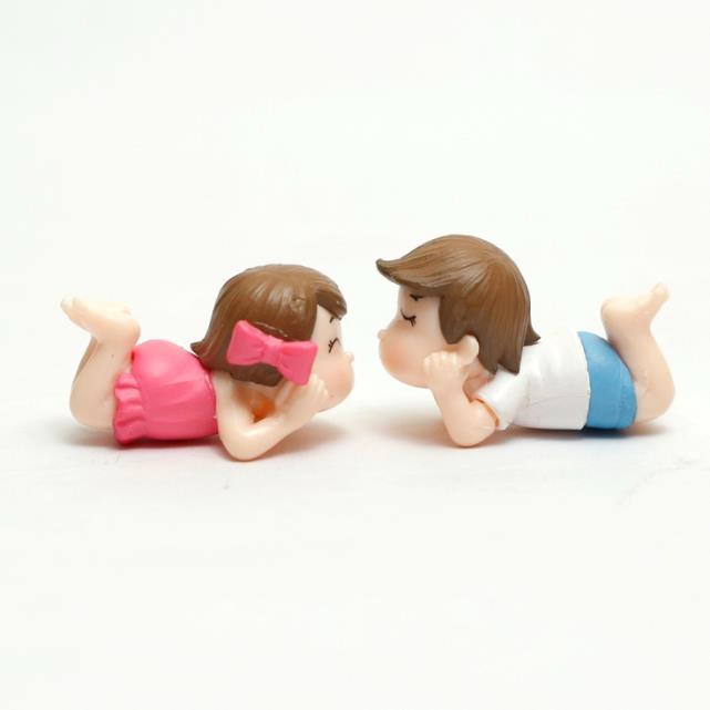 Y17- Couple Miniature (Girl Boy Lying)